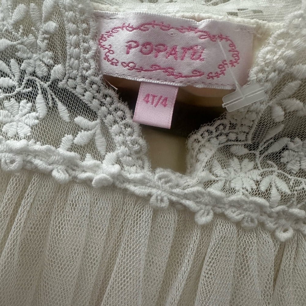 Elegant Cream Lace Dress - Picture 10 of 11